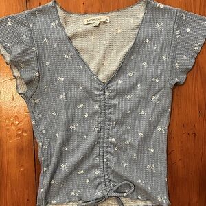 Antistar Blue Floral Short Sleeve V-neck